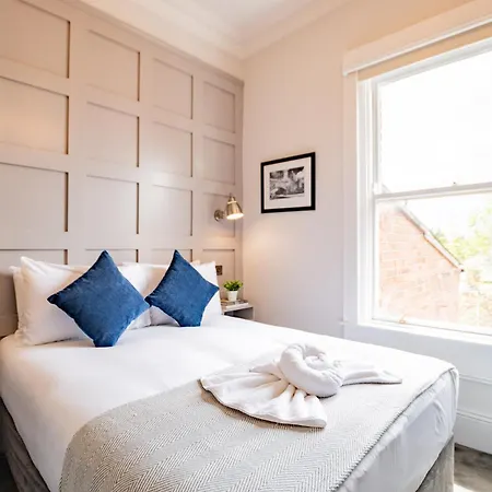 Bright Studio-walk To City-washer & Dryer Appartement