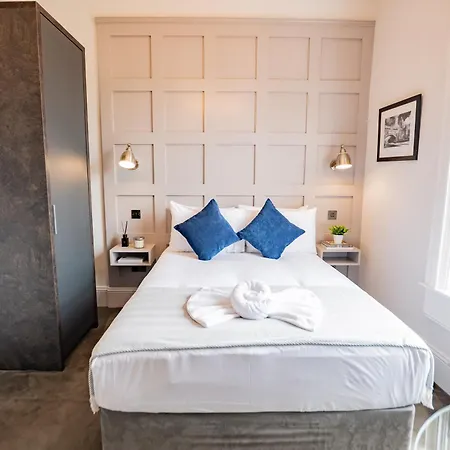Bright Studio-walk To City-washer & Dryer * Dublin