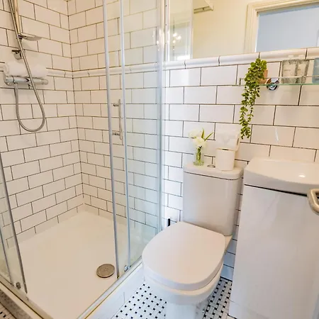 Bright Studio-walk To City-washer & Dryer Appartement Dublin